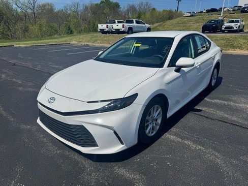 Certified 2025 Toyota Camry LE image 7