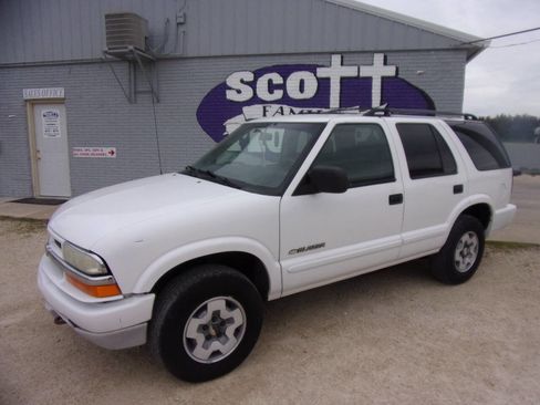 Used 2004 Chevrolet Blazer LS w/ Preferred Equipment Group AWD/4WD image 1