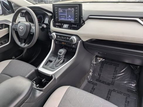 Used 2022 Toyota RAV4 XLE image 31