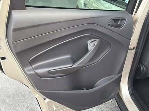 Used 2017 Ford Escape S image 16