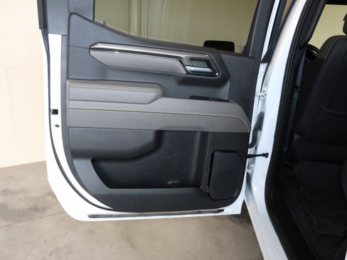 Used 2023 Chevrolet Silverado 1500 ZR2 w/ Technology Package image 38