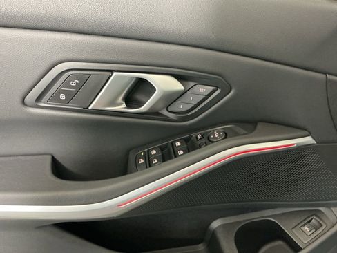 Certified 2025 BMW 330i Sedan w/ M Sport Package RWD image 18