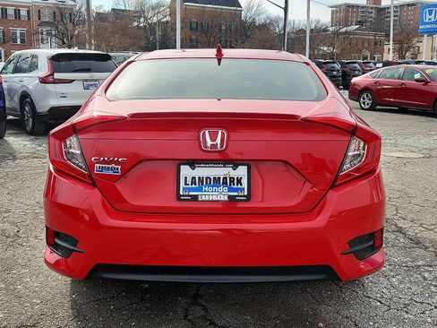 Used 2018 Honda Civic EX-L image 5