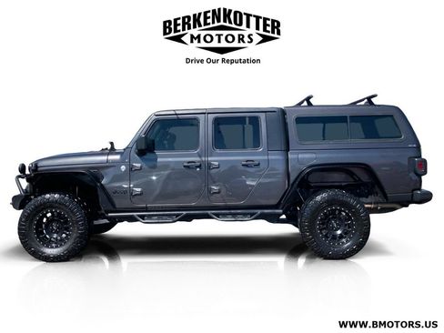 Used 2020 Jeep Gladiator Sport w/ Quick Order Package 24S AWD/4WD image 4