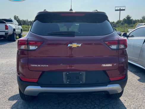 Used 2022 Chevrolet TrailBlazer LT w/ Convenience Package FWD image 6