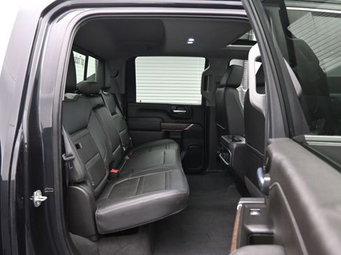 Used 2020 GMC Sierra 2500 Denali w/ Denali Ultimate Package image 12