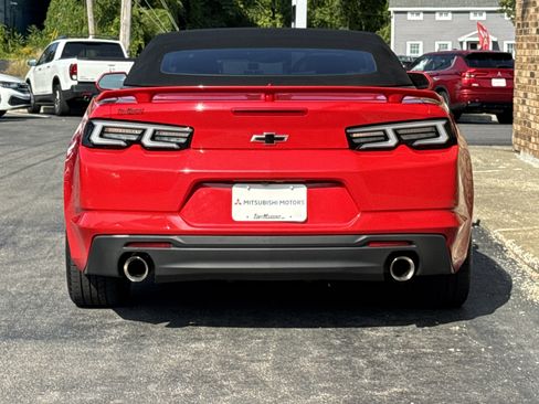 Used 2020 Chevrolet Camaro LT image 8