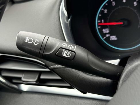 Used 2023 Chevrolet Traverse LT w/ LPO, Floor Liner Package image 9