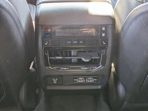 Used 2021 Jeep Grand Cherokee L Limited image 18