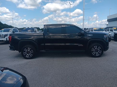 Used 2022 GMC Sierra 1500 AT4 w/ AT4 Preferred Package AWD/4WD image 6