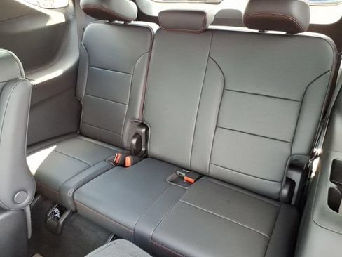 New 2026 Chevrolet Traverse RS w/ LPO, Floor Liner Package AWD/4WD image 11
