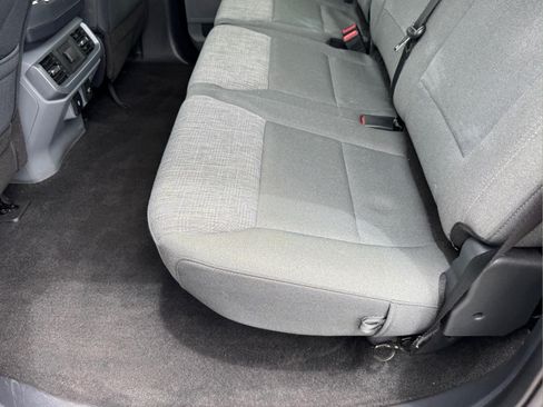 Used 2022 Ford F150 XLT AWD/4WD image 9