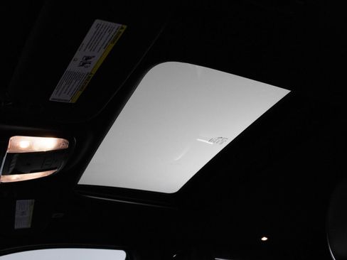 Used 2020 Jeep Grand Cherokee Limited image 33