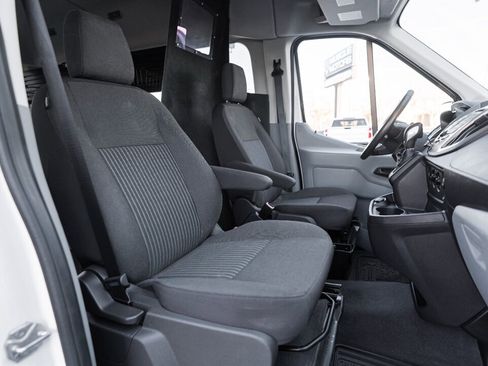 Used 2017 Ford Transit 150 XLT image 18