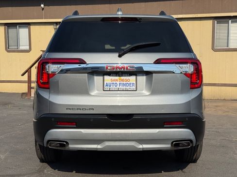 Used 2023 GMC Acadia SLT image 15