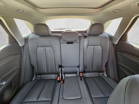 Certified 2025 Audi Q5 Premium AWD/4WD image 15