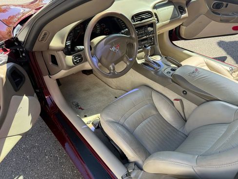 Used 2003 Chevrolet Corvette Coupe w/ Preferred Equipment Group image 19