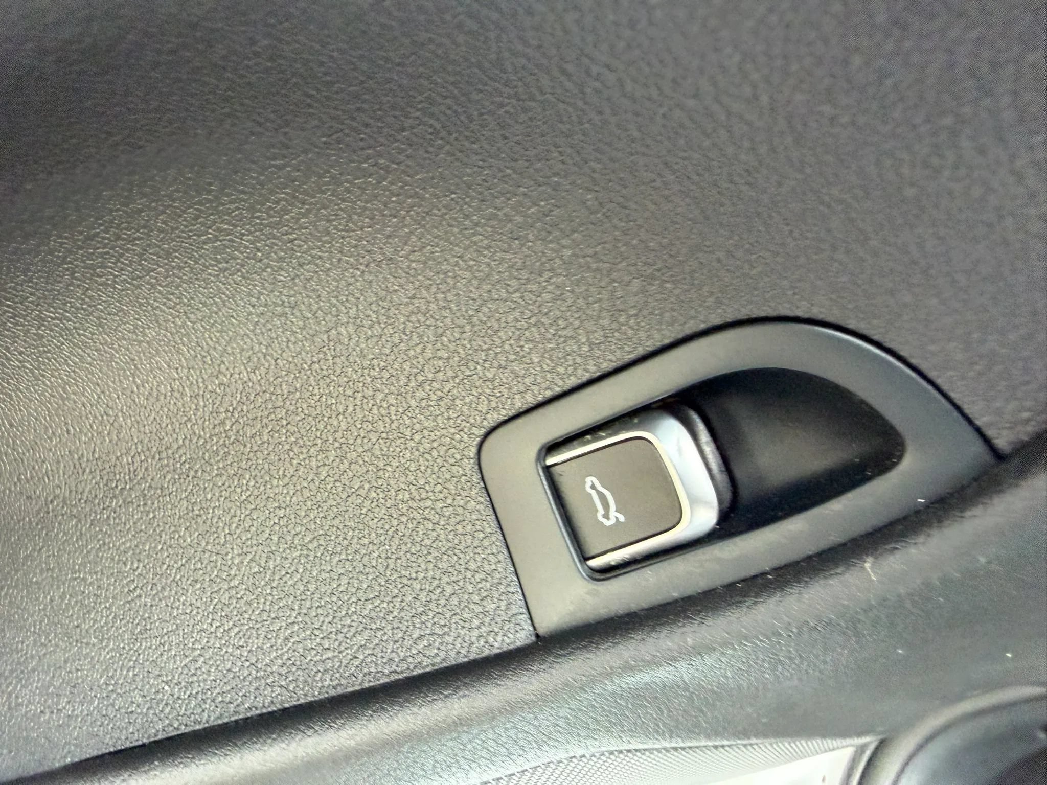 Used 2016 Audi A4 2.0T Premium FWD image 15