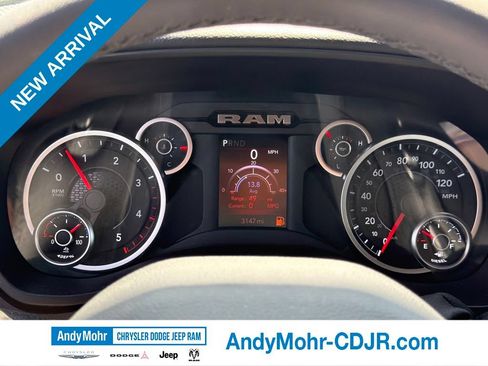 Used 2025 RAM 2500 Big Horn AWD/4WD image 9