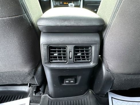Used 2022 Toyota RAV4 SE w/ Convenience Package image 21