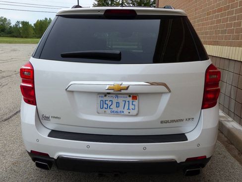 Used 2016 Chevrolet Equinox LTZ w/ Enhanced Convenience Package AWD/4WD image 9