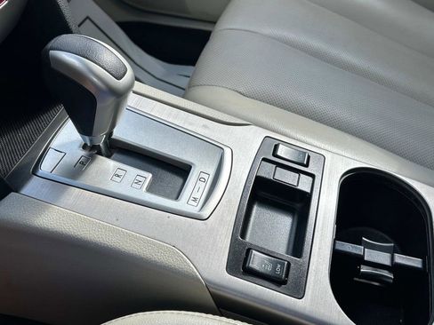 Used 2011 Subaru Outback 3.6R Limited w/ PWR Moonroof Pkg image 32