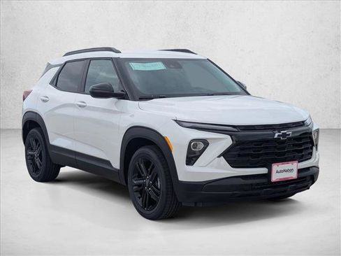 New 2026 Chevrolet TrailBlazer LT w/ Convenience Package FWD image 6