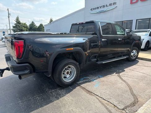 Used 2022 GMC Sierra 3500 Denali w/ Denali Ultimate Package AWD/4WD image 6