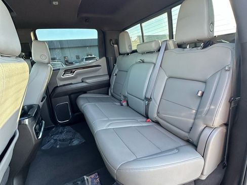 Used 2022 GMC Sierra 1500 SLT image 48