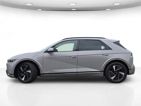 New 2026 Hyundai Ioniq 5 Limited image 2