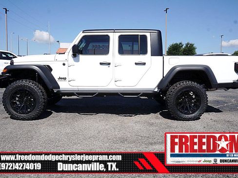 New 2026 Jeep Gladiator Sport AWD/4WD image 2