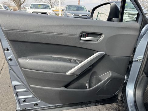 Used 2023 Toyota Corolla Cross XLE w/ Convenience Package image 23