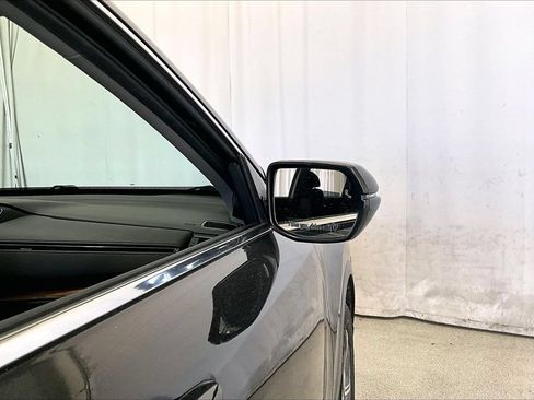 Used 2018 Honda CR-V EX image 11