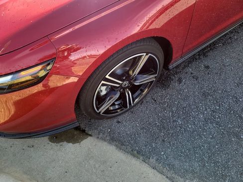 Used 2025 Honda Accord Sport image 9