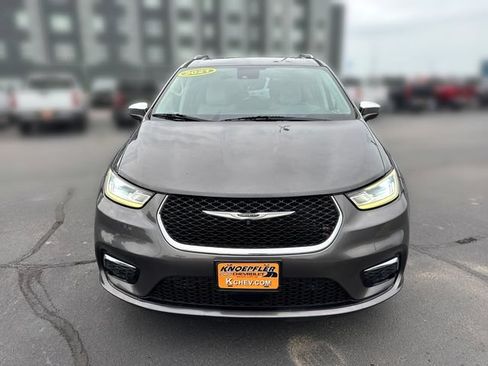 Used 2021 Chrysler Pacifica Limited w/ Premium & Safety Sphere Group AWD/4WD image 8