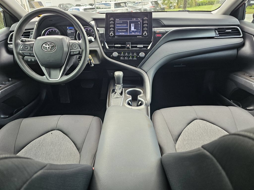 Used 2021 Toyota Camry LE FWD image 11