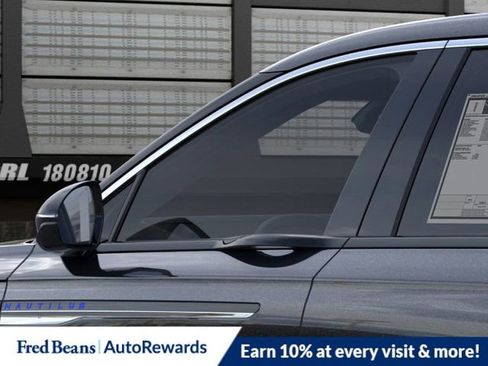 New 2026 Lincoln Nautilus Premier image 21