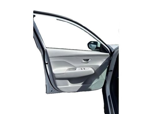New 2025 Hyundai Kona SEL image 11