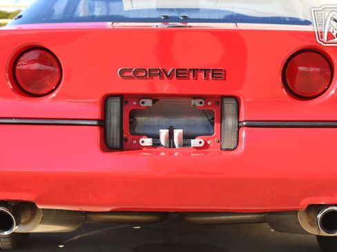 Used 1989 Chevrolet Corvette Coupe RWD image 38