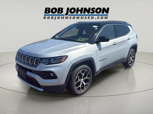 Used 2024 Jeep Compass Limited AWD/4WD image 3