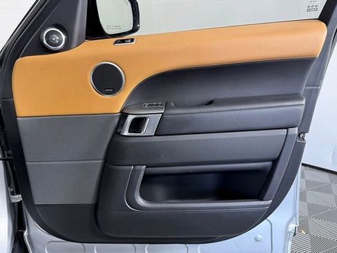 Used 2019 Land Rover Range Rover Sport Supercharged AWD/4WD image 20