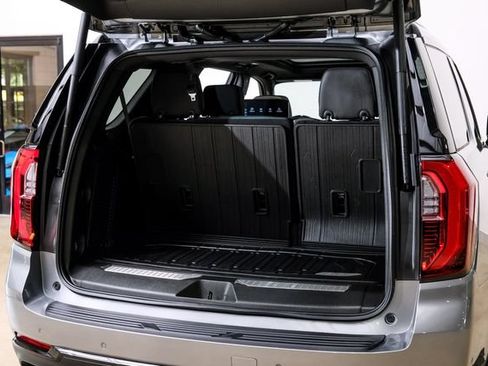 Used 2026 GMC Yukon AT4 w/ AT4 Premium Plus Package AWD/4WD image 32