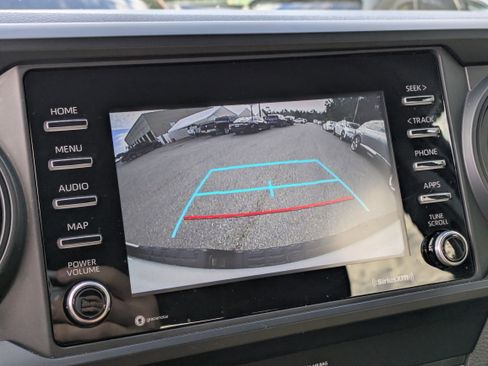 Used 2022 Toyota Tacoma SR image 29