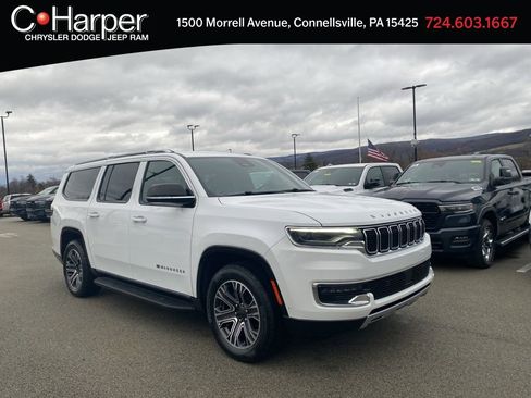 Certified 2024 Jeep Wagoneer L Series II w/ Flexible Seating Group image 1