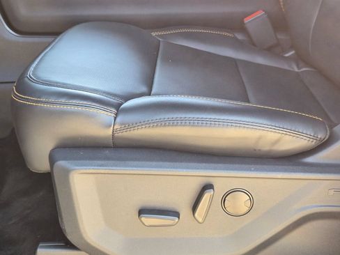 Used 2026 Ford Expedition Tremor AWD/4WD image 21