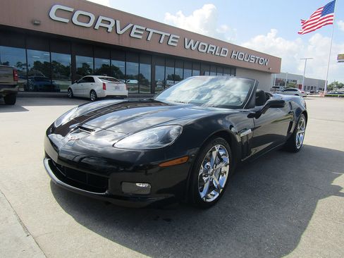 Used 2011 Chevrolet Corvette Grand Sport w/ Preferred Equipment Group RWD image 1