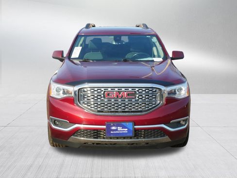 Used 2018 GMC Acadia Denali image 2