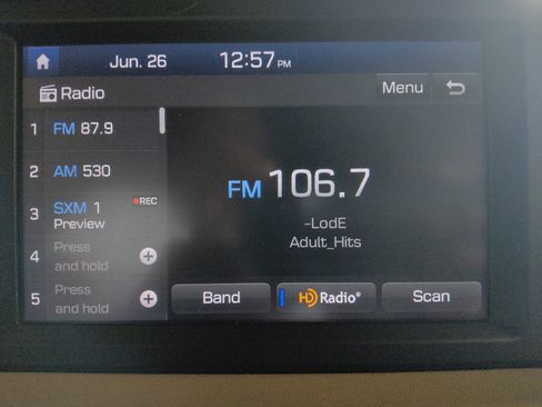 Used 2019 Hyundai Santa Fe SEL w/ Cargo Package FWD image 25