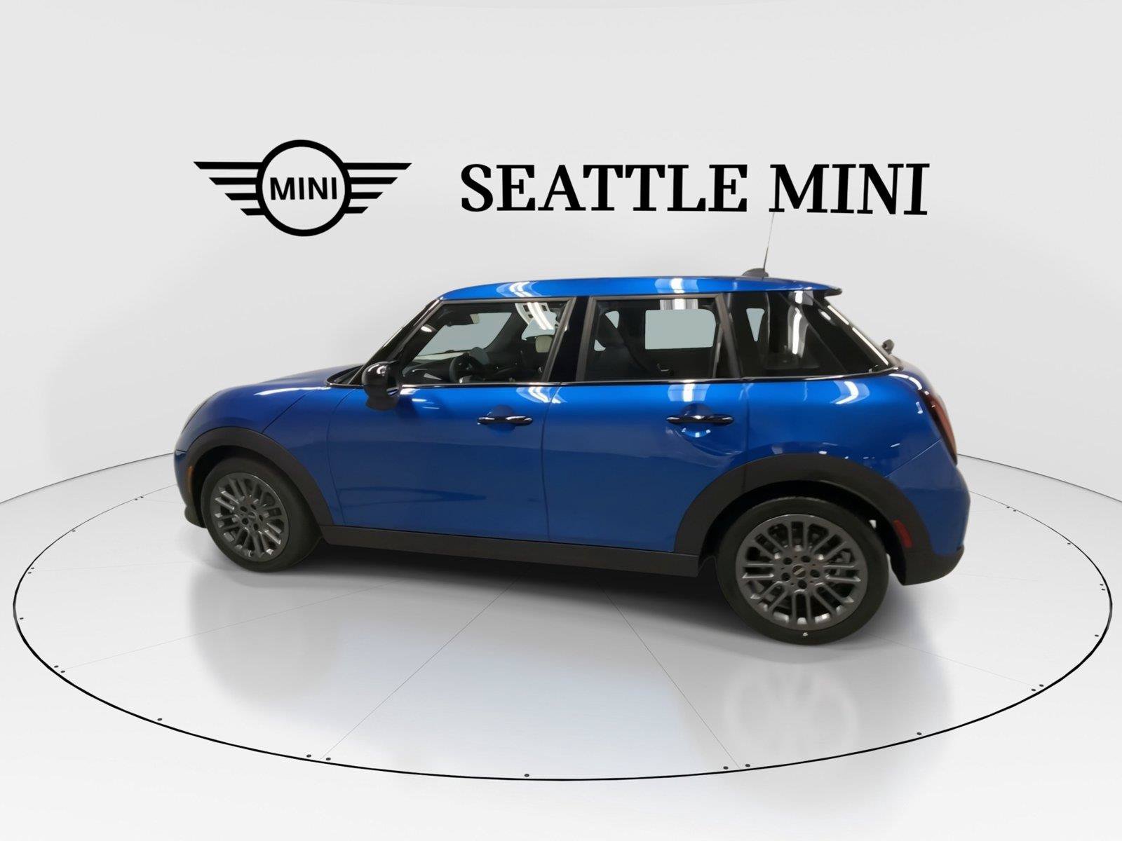 New 2026 MINI Cooper 4-Door Hardtop FWD image 7