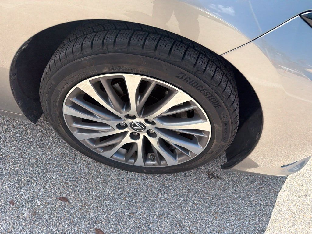 Used 2019 Lexus ES 350 w/ Premium Package FWD image 11
